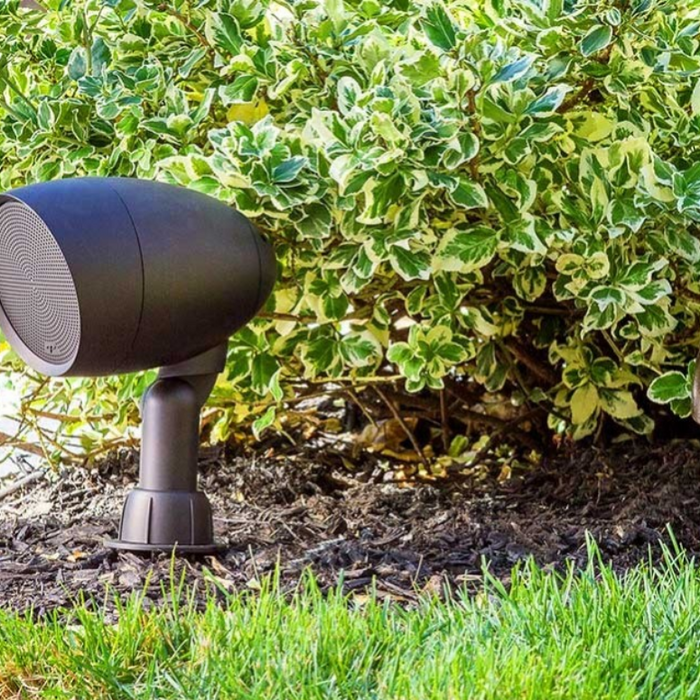 Summer trend. Your backyard, your musical oasis! All about outdoor sound...-SONXPLUS Chambly