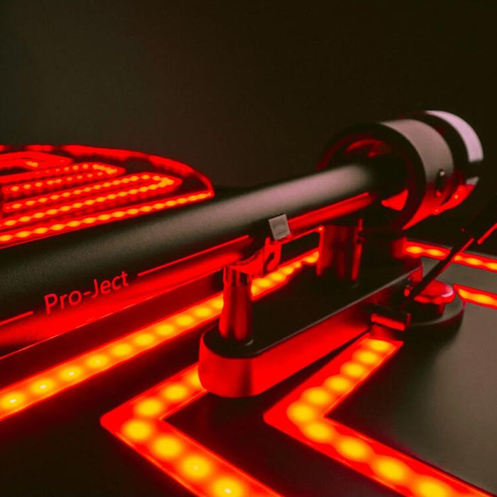 Pro-Ject PJ37900446 | Table tournante - Elvis Presley - Sumiko Rainier - Édition limitée-SONXPLUS Chambly