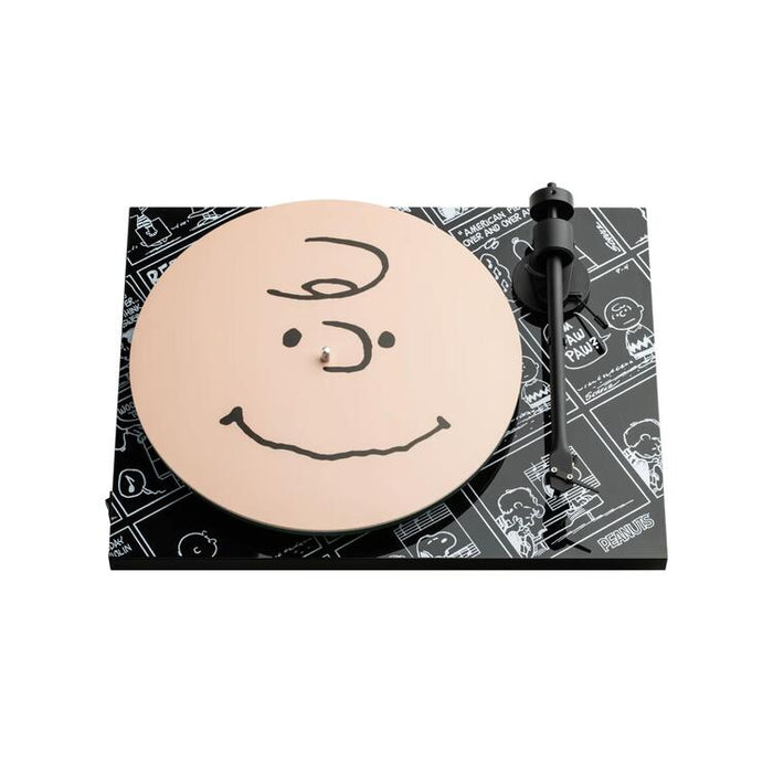 Pro-Ject PJ37900767 | Table tournante - Peanuts - OM10 - Édition limitée-SONXPLUS Chambly